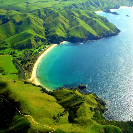 água, mar, oceano, praia, verde, montanha, baía Cloudia Newland - Dreamstime