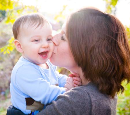 mãe, menino, criança, amor, beijo, feliz, cara Aviahuismanphotography - Dreamstime