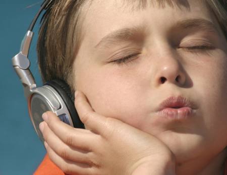 música, miúdo, criança, escute, escuta Showface - Dreamstime