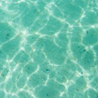 água, reflexão, verde, transparente, areia, torquoise Tassapon - Dreamstime