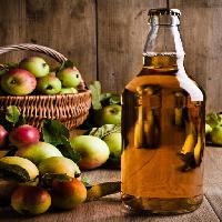 Pixwords Com a imagem garrafa, maçãs, cesta, maçã, tampa, líquido, bebida Christopher Elwell (Celwell)
